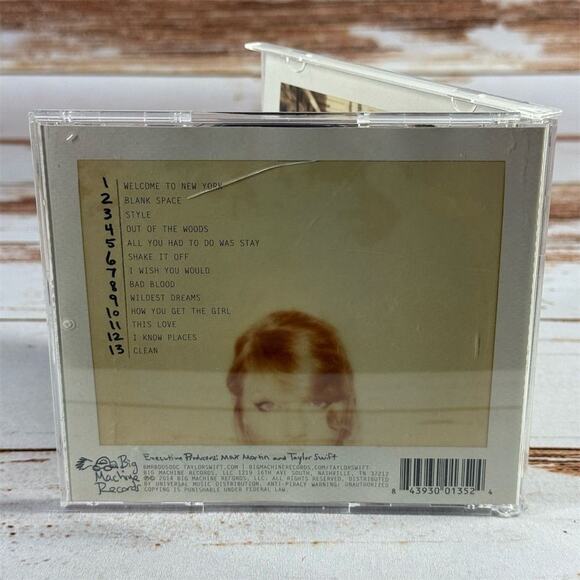 Taylor Swift 1989 CD Album 2014 Big Machine Records - Picture 4 of 4